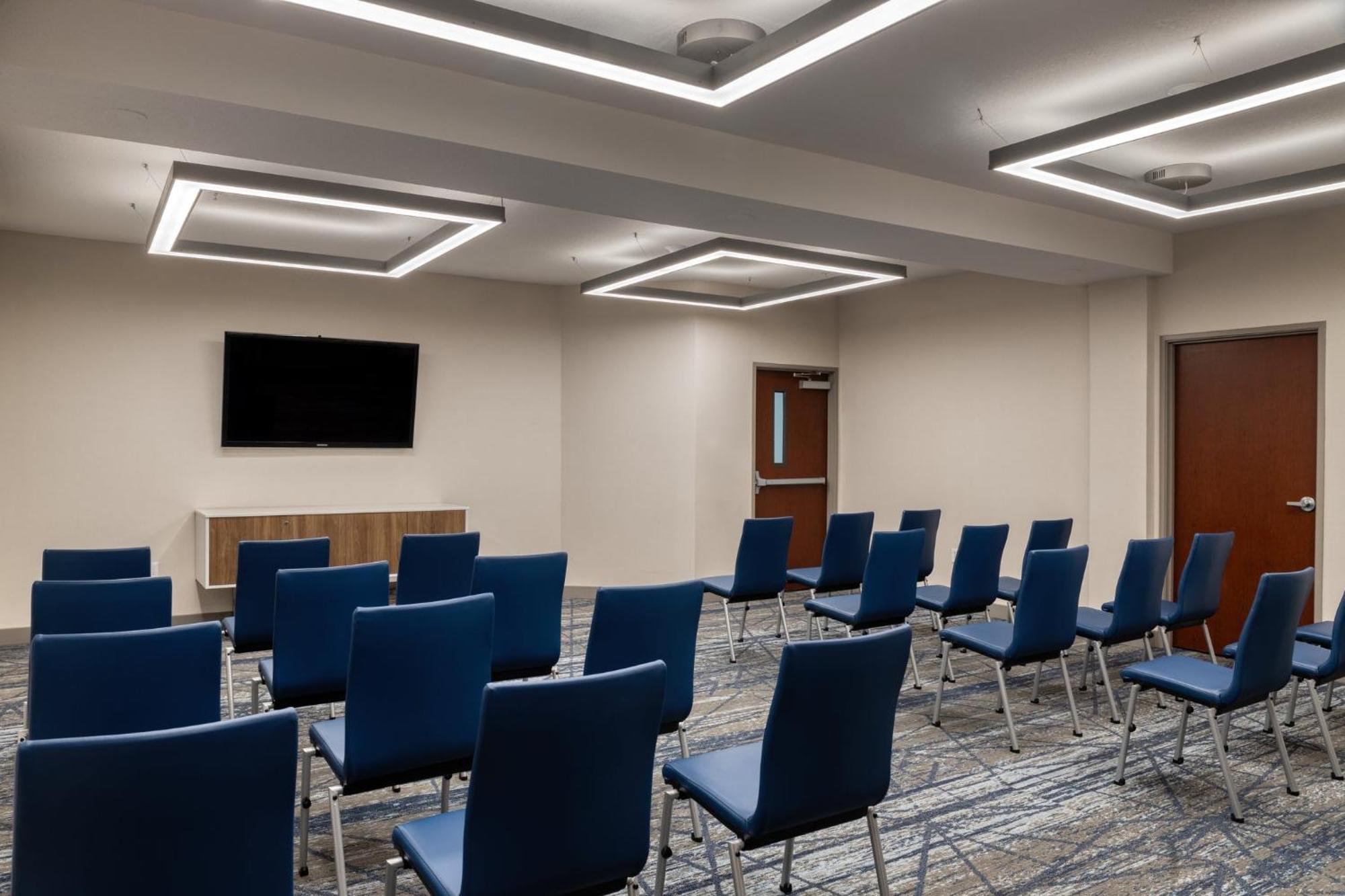 Holiday Inn Express Hotel & Suites Portland - Jantzen Beach By Ihg Kültér fotó